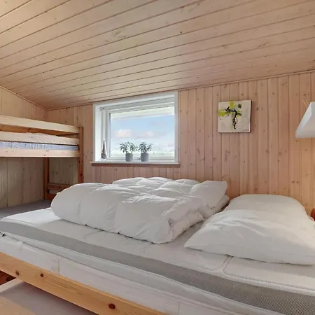 Holiday home Stunning In With Sauna